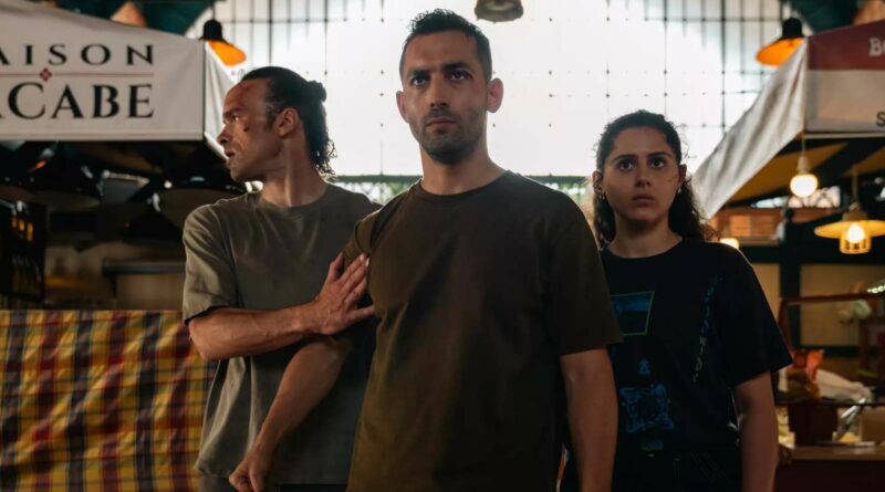 Alban Lenoir, Dali Benssalah et Sonia Faidi dans "Les Orphelins"