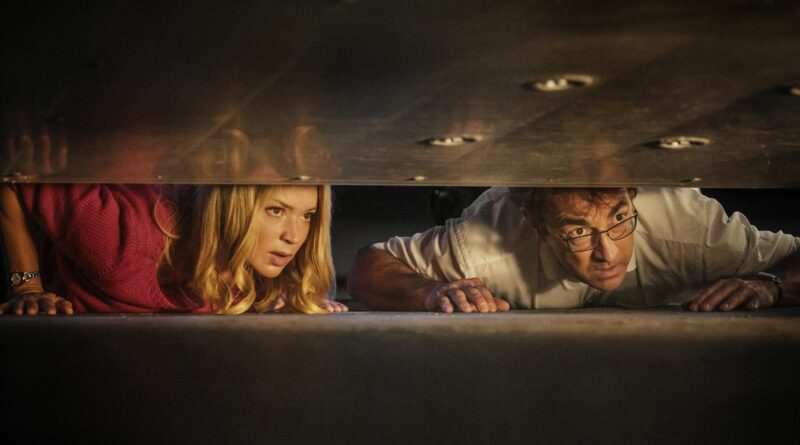 Virginie Efira et Albert Dupontel dans "Adieu les cons"