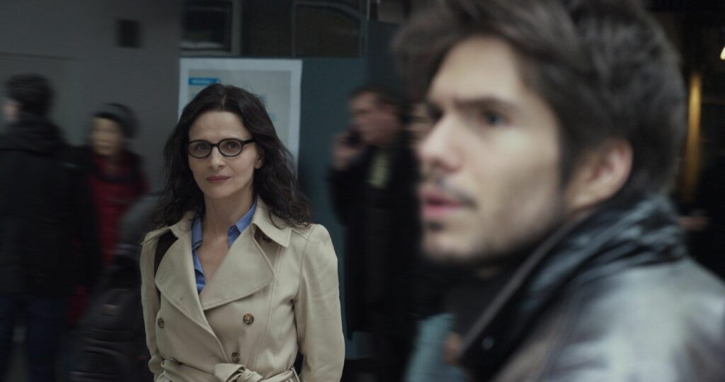 Juliette Binoche et François Civil dans Celle que vous croyez
