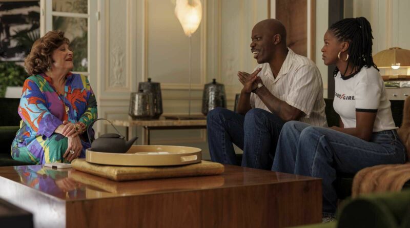 Josiane Balasko, Jean-¨Pascal Zadi et Fadily Camara dans L'Arnaqueuse