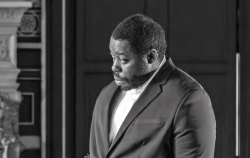 Larry Benzaken dans "Noir, juif et borgne, il était une fois Sammy Davis Jr"